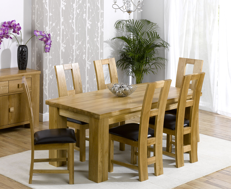 Brussels Oak Dining Table Plus 6 Oak and Leather Chairs - Click Image to Close